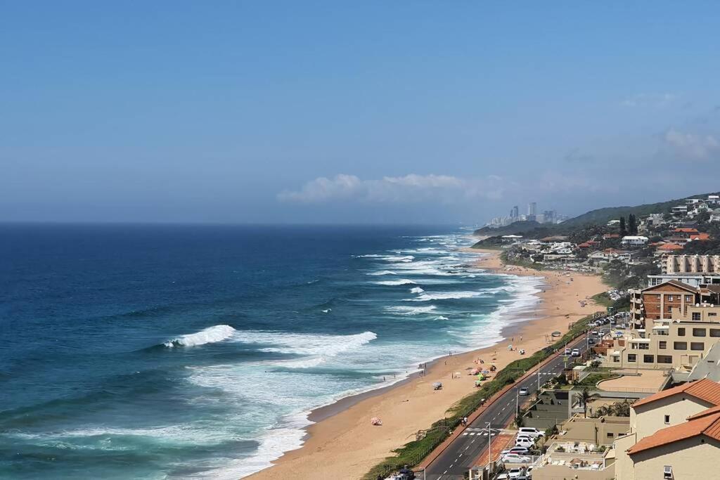 Superb Seaview @ 3Br Camarque Apt Umdloti Beach! Apartment Exterior photo